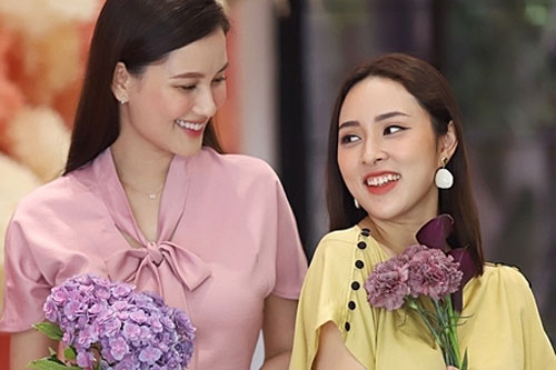 Bảo Trâm Idol 'đọ sắc' với MC Huyền Châu