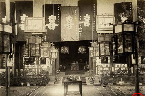 Loạt ảnh cuối thời nhà Thanh: Lễ đường thành hôn được trang trí hoành tráng