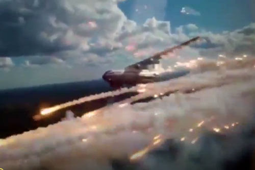 Mãn nhãn với màn ‘thị uy’ của máy bay Ilyushin IL-76MD Nga