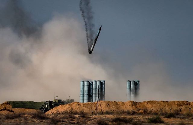 Tên lửa S-400 Nga rơi ngay sau khi phóng