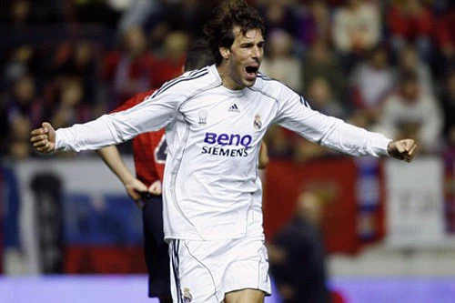 10. Ruud Van Nistelrooy (Hà Lan - Thi đấu 391 trận, ghi 236 bàn, hiệu xuất: 0,60 bàn/trận).