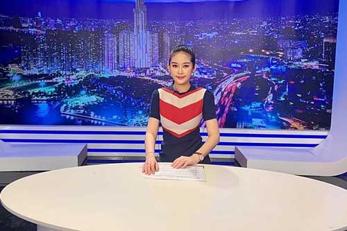 Lê Âu Ngân Anh lấn sân làm MC