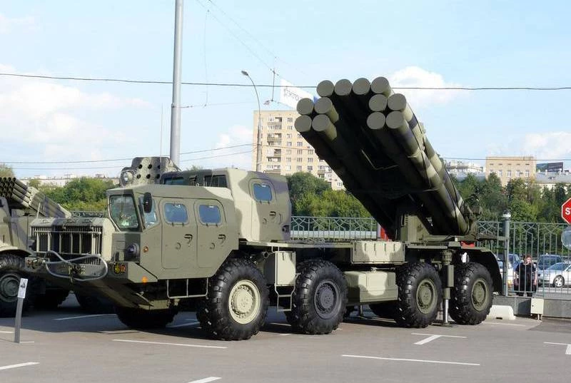 Tổ hợp MLRS Tornado-S sẽ nhận được đạn tên lửa dẫn đường chính xác mới. Ảnh: Izvestia.