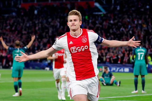 4. Matthijs De Ligt (Chuyển từ Ajax Amsterdam tới Juventus năm 2019, với giá 67,5 triệu bảng).