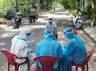Đà Nẵng: Bệnh nhân số 1036 có nguy cơ làm gia tăng lây nhiễm từ “nguồn lây” số 1017
