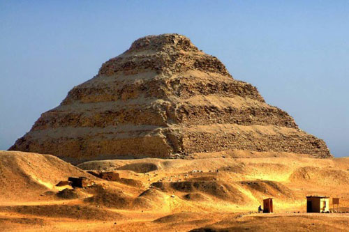 Những điều chưa biết xung quanh kim tự tháp đầu tiên của Ai Cập