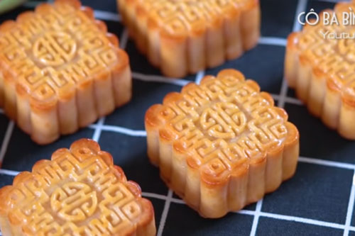 Công thức làm bánh Trung thu nhân sữa dừa vừa ngon lại không gây ngán