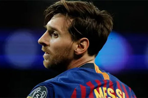 Man City tính chi 100 triệu euro cộng 3 ngôi sao đổi lấy Messi