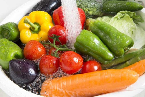 Rau của quả cứ rửa theo cách này, bao nhiêu độc tố bị 'đánh bay' lại không hề mất chất dinh dưỡng