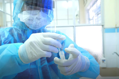 Ca mắc COVID-19 mới ở Hà Nội lây từ đâu?