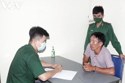 Sóc Trăng: Bắt 2 đối tượng mua bán vận chuyển trái phép chất ma túy