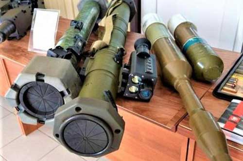 Vũ khí nhiệt áp của Ratnik-3 đốt cháy xe tăng