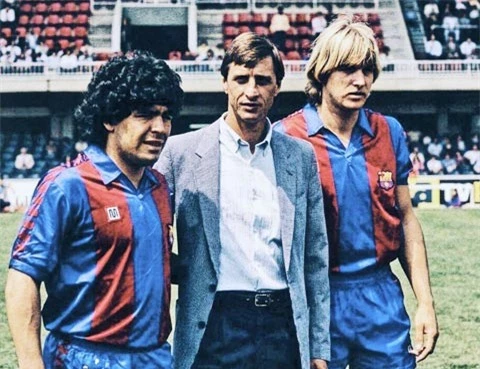 Từ trái sang phải, Maradona, Cruyff và Schuster