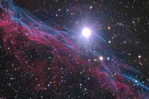 Trái Đất lạc vào vùng mảnh vỡ, bụi ngoài hành tinh trút đầy xuống biển