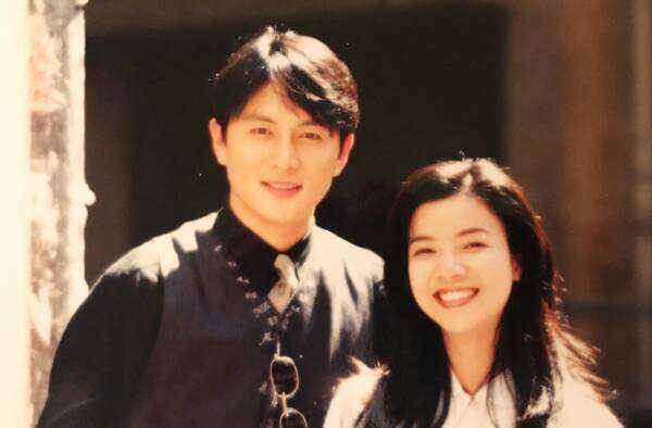 Trai đẹp Cbiz cung phụng vợ nhưng bị lừa mất 40 tỷ, còng lưng kiếm tiền 'nuôi con tu hú'