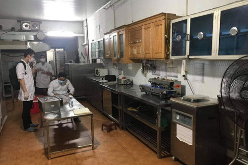 Liên tiếp có người nhập viện vì ngộ độc pate chay, Cục An toàn thực phẩm cảnh báo gấp