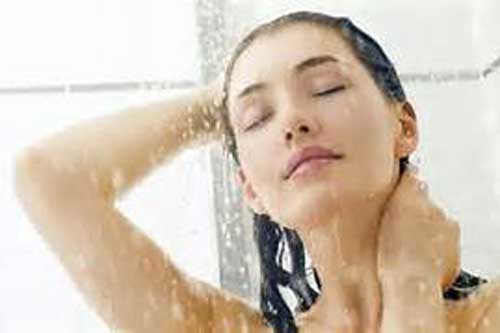 4 thời điểm "cực độc" trong ngày tuyệt đối không nên tắm, tránh nguy cơ đột quỵ