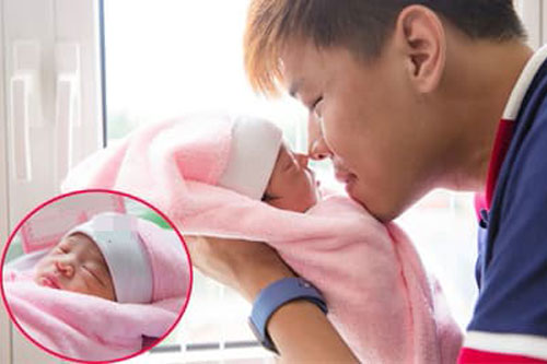 Trung Ruồi chia sẻ kinh nghiệm lần đầu làm bố, dân mạng phì cười vì quá dễ thương