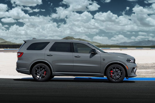 SUV mạnh 710 mã lực, giá gần 1,9 tỷ đồng