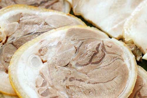 Cách luộc thịt chân giò giòn chắc, tròn khoanh ăn thơm ngọt, béo, bùi ai cũng khen