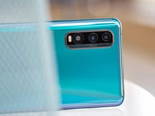 Oppo Find X2 với chip S865, RAM 12 GB giảm giá 4 triệu đồng tại Việt Nam
