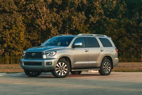 6. Toyota Sequoia (13,5% số người sử dụng từ 15 năm trở lên). 