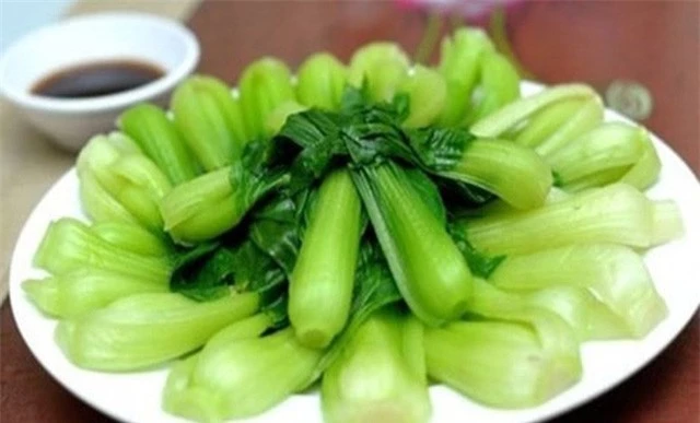 7 sai lầm khi chế biến rau xanh làm thất thoát hết dinh dưỡng nhiều mẹ Việt đang mắc - Ảnh 4.