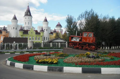 Ngỡ ngàng trường mầm non đẹp tựa "lâu đài cổ tích" khiến trẻ ao ước được đi học