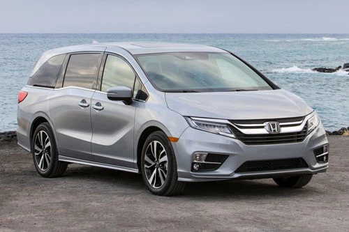 8. Honda Odyssey (12,6% số người sử dụng từ 15 năm trở lên).