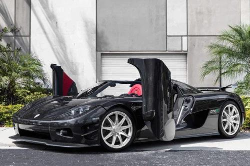 9. Koenigsegg CCXR Special Edition (vận tốc tối đa: 409 km/h).