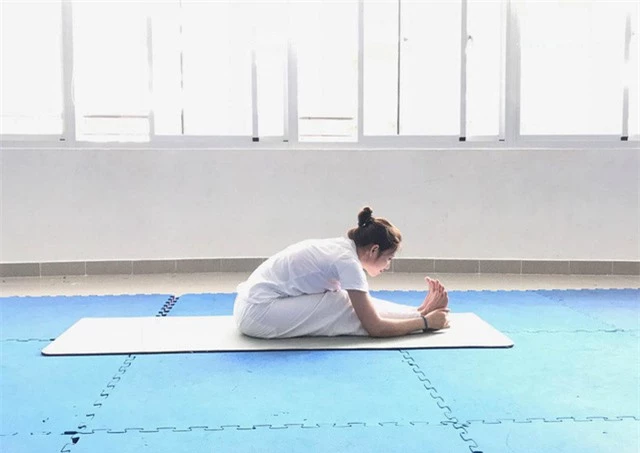 Đi bơi vẫn mê tập yoga, mỹ nữ Vũng Tàu đi xe 70 tỷ không có dáng đẹp mới lạ! - Ảnh 20.