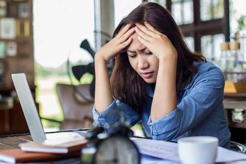 Vì muốn đổi đời nên tôi đã thay đổi ngoại hình, để rồi ngày phỏng vấn, trưởng phòng nhân sự đã hỏi một câu khiến tôi bật khóc tại chỗ