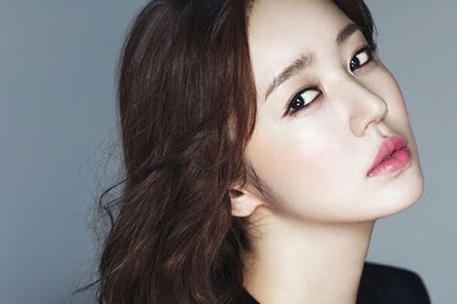 Nhân tướng học: 5 nét tướng 'tố cáo' phụ nữ có mệnh 'khắc chồng', một đời đau khổ