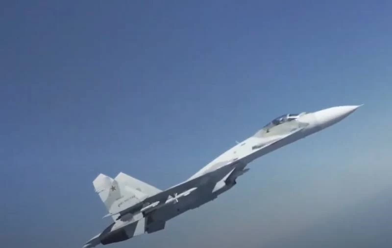 Nhóm điều tra kết luận động cơ của chiếc Su-27SM đã phát nổ. Ảnh: Zvezda.