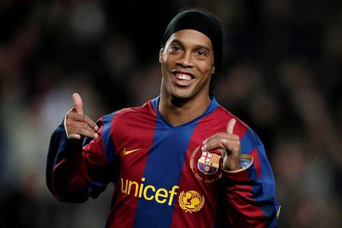 4. Ronaldinho - (Thời gian thi đấu từ 2003 đến 2008).