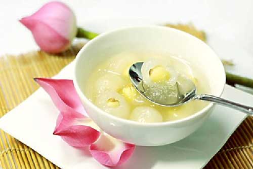 Món chè hạt sen long nhãn thanh mát, giải nhiệt cả nhà ai cũng thích