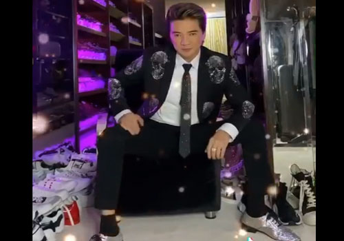 Đàm Vĩnh Hưng ‘cực ngầu’ với màn ‘bắt trend’ ‘thay giày biến hình’ trên TikTok