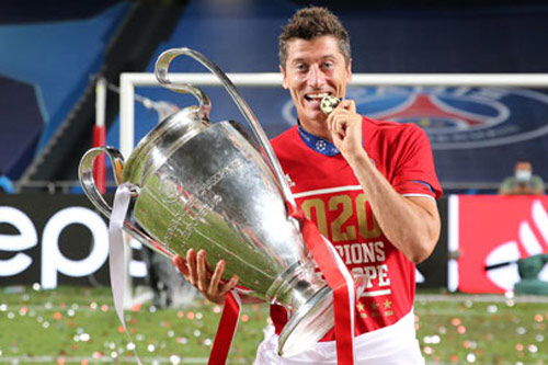 Lewandowski giành danh hiệu cầu thủ xuất sắc nhất năm tại Đức