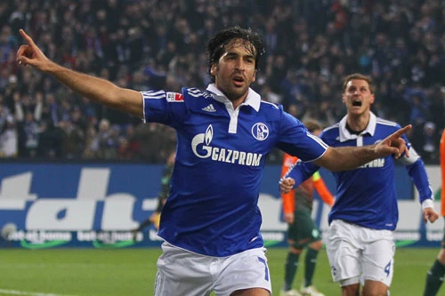 9. Raul Gonzalez (Real Madrid sang Schalke, 2010).