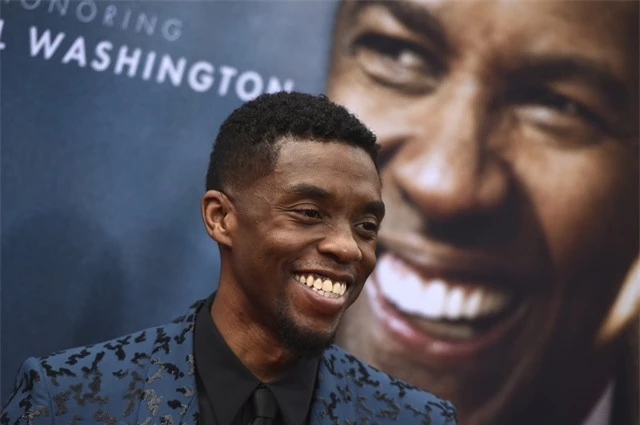 Denzel Washington từng trả tiền học phí cho Chadwick Boseman, tôn vinh ngôi sao quá cố - Ảnh 1.