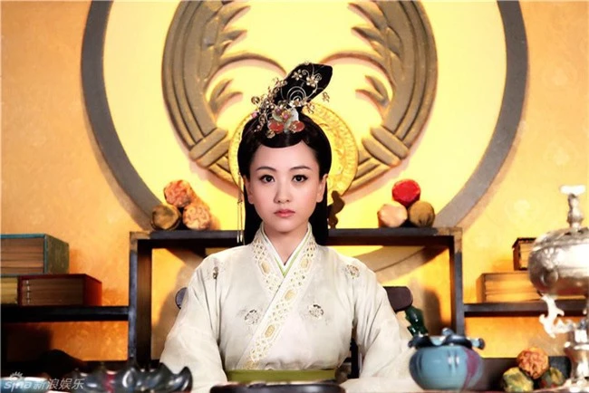 Nữ nhân "đỉnh" nhất Trung Hoa phong kiến: Cãi lời gia đình cưới tên lính gác cổng rồi sinh 4 con trai làm Đế vương và 2 con gái làm Hoàng hậu - Ảnh 1.