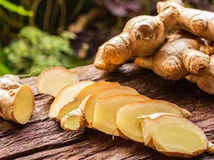 Gừng tốt cho sức khỏe nhưng ăn theo cách này gây ảnh hưởng cho sức khỏe, nhất là loại thứ 2