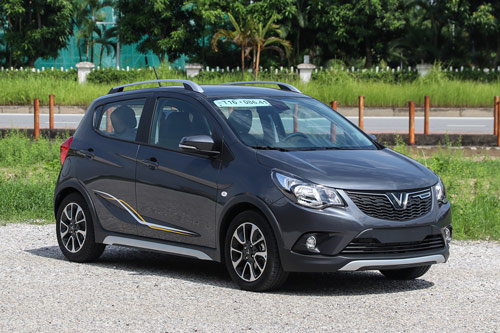 XE HOT (31/8): Giá lăn bánh xe VinFast Fadil, loạt ôtô giảm giá mạnh trong tháng "cô hồn"