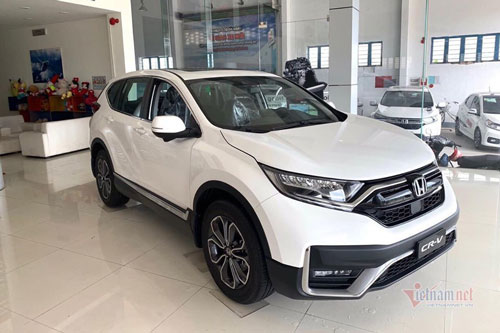 Các hãng ôtô giảm giá mạnh nhằm kích cầu tháng “cô hồn”