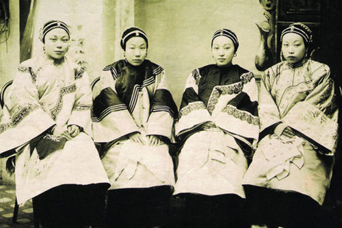 Loạt ảnh quý hiếm hơn trăm năm trước của những phụ nữ cuối thời nhà Thanh