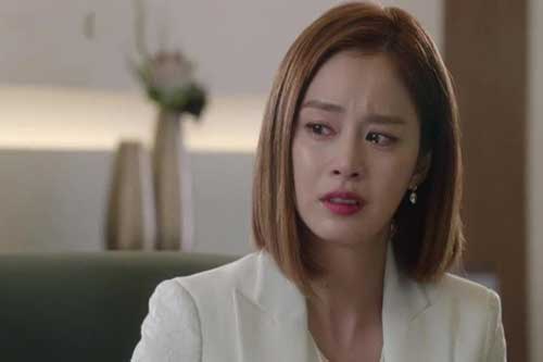 Nhìn anh trai quằn quại với cơn đau, bố mẹ tôi bảo chị dâu gọi cấp cứu thì chị nói khiến mọi người choáng váng