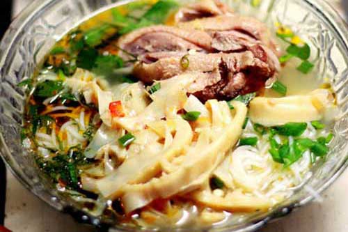 Cách nấu vịt xáo măng tại nhà đơn giản nhất, đảm bảo không hôi