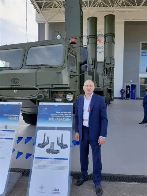 Nga cong bo he thong phong thu lai giua S-300VM va Antey-4000