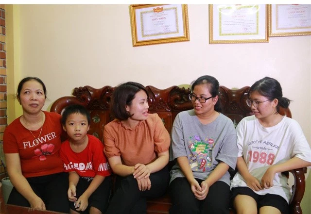 Nữ thủ khoa khối C ở Ninh Bình đạt hai điểm 10 tiết lộ bí quyết học tập - Ảnh 1.