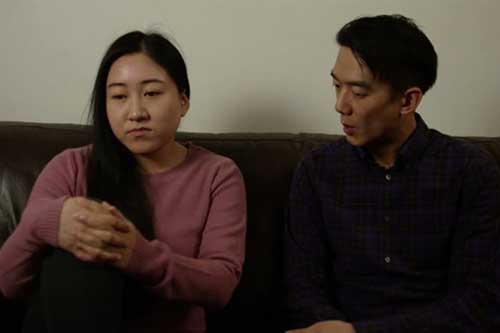 Bà lên chăm cháu được 1 tháng mà vợ tôi bắt mẹ chồng phải nộp 2 triệu đồng tiền ăn